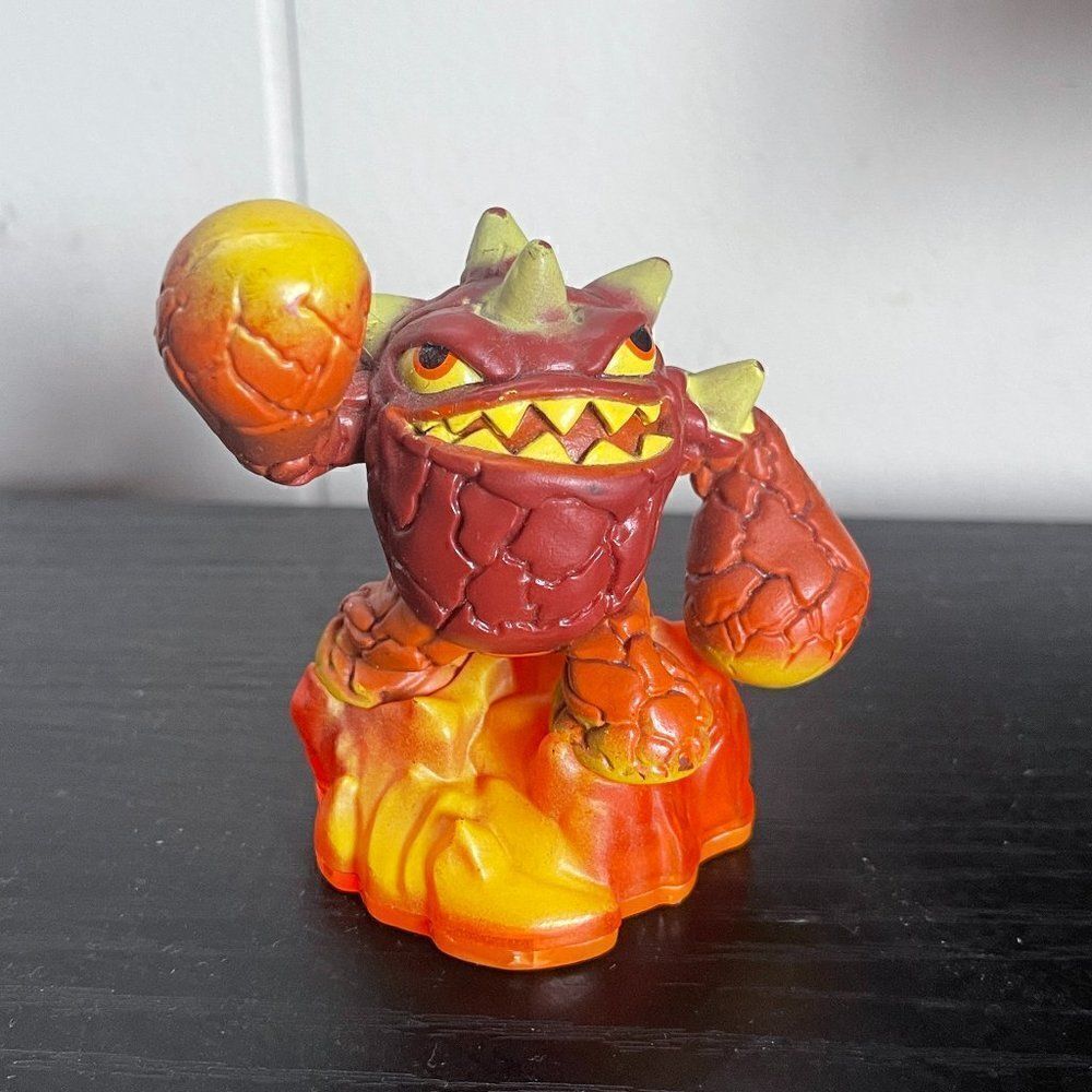Skylanders Giants Eruptor Video Game Figure Activision RARE